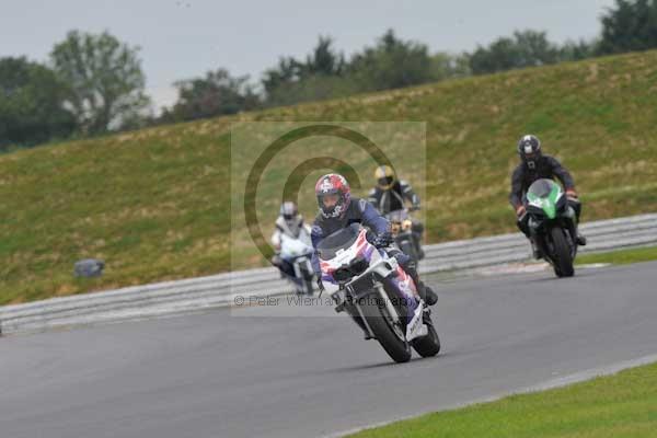 Motorcycle action photographs;Ty croes;anglesey;anglesey photographs;event digital images;eventdigitalimages;no limits trackday;peter wileman photography;trac mon;trackday;trackday digital images;trackday photos