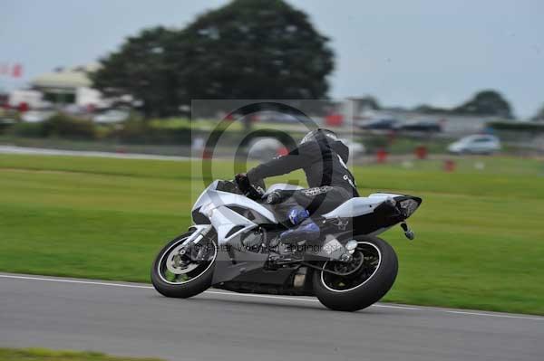 Motorcycle action photographs;Ty croes;anglesey;anglesey photographs;event digital images;eventdigitalimages;no limits trackday;peter wileman photography;trac mon;trackday;trackday digital images;trackday photos