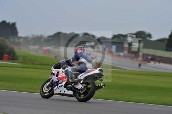 Motorcycle action photographs;Ty croes;anglesey;anglesey photographs;event digital images;eventdigitalimages;no limits trackday;peter wileman photography;trac mon;trackday;trackday digital images;trackday photos