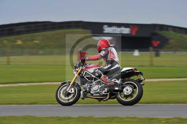 Motorcycle action photographs;Ty croes;anglesey;anglesey photographs;event digital images;eventdigitalimages;no limits trackday;peter wileman photography;trac mon;trackday;trackday digital images;trackday photos