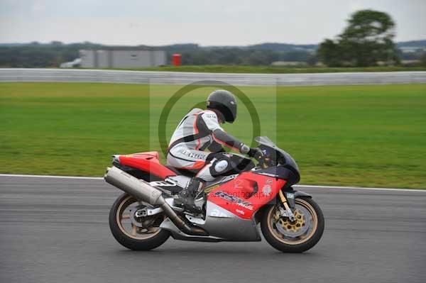 Motorcycle action photographs;Ty croes;anglesey;anglesey photographs;event digital images;eventdigitalimages;no limits trackday;peter wileman photography;trac mon;trackday;trackday digital images;trackday photos
