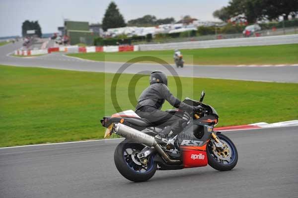 Motorcycle action photographs;Ty croes;anglesey;anglesey photographs;event digital images;eventdigitalimages;no limits trackday;peter wileman photography;trac mon;trackday;trackday digital images;trackday photos