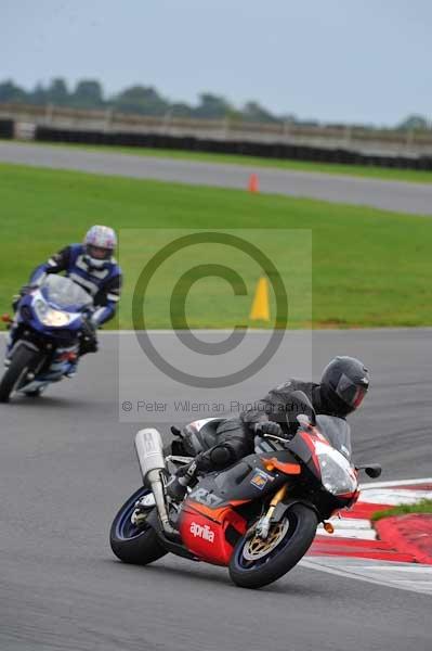Motorcycle action photographs;Ty croes;anglesey;anglesey photographs;event digital images;eventdigitalimages;no limits trackday;peter wileman photography;trac mon;trackday;trackday digital images;trackday photos