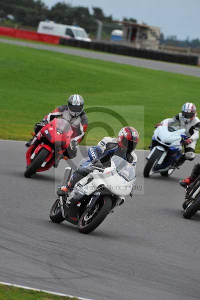 Motorcycle action photographs;Ty croes;anglesey;anglesey photographs;event digital images;eventdigitalimages;no limits trackday;peter wileman photography;trac mon;trackday;trackday digital images;trackday photos