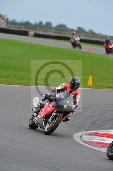 Motorcycle action photographs;Ty croes;anglesey;anglesey photographs;event digital images;eventdigitalimages;no limits trackday;peter wileman photography;trac mon;trackday;trackday digital images;trackday photos