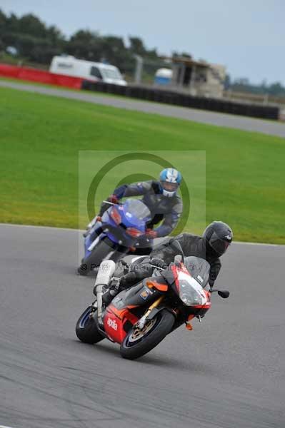 Motorcycle action photographs;Ty croes;anglesey;anglesey photographs;event digital images;eventdigitalimages;no limits trackday;peter wileman photography;trac mon;trackday;trackday digital images;trackday photos