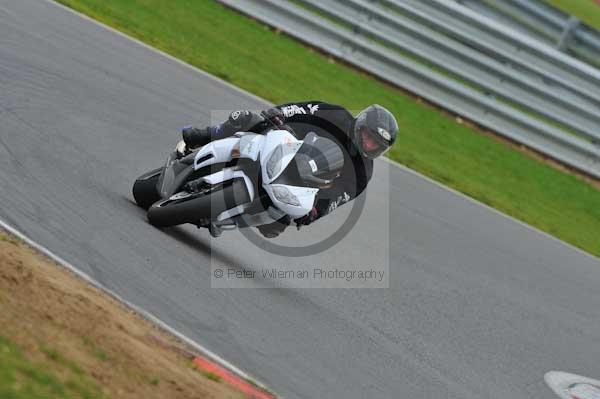 Motorcycle action photographs;Ty croes;anglesey;anglesey photographs;event digital images;eventdigitalimages;no limits trackday;peter wileman photography;trac mon;trackday;trackday digital images;trackday photos