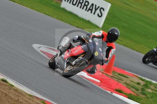 Motorcycle action photographs;Ty croes;anglesey;anglesey photographs;event digital images;eventdigitalimages;no limits trackday;peter wileman photography;trac mon;trackday;trackday digital images;trackday photos