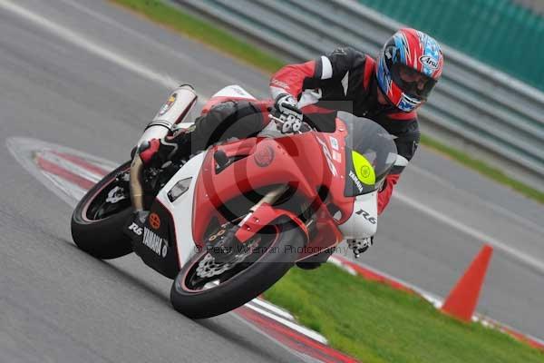Motorcycle action photographs;Ty croes;anglesey;anglesey photographs;event digital images;eventdigitalimages;no limits trackday;peter wileman photography;trac mon;trackday;trackday digital images;trackday photos