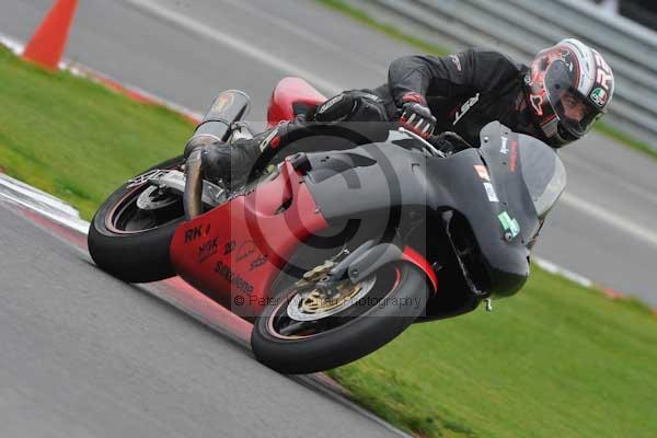 Motorcycle action photographs;Ty croes;anglesey;anglesey photographs;event digital images;eventdigitalimages;no limits trackday;peter wileman photography;trac mon;trackday;trackday digital images;trackday photos