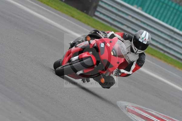 Motorcycle action photographs;Ty croes;anglesey;anglesey photographs;event digital images;eventdigitalimages;no limits trackday;peter wileman photography;trac mon;trackday;trackday digital images;trackday photos
