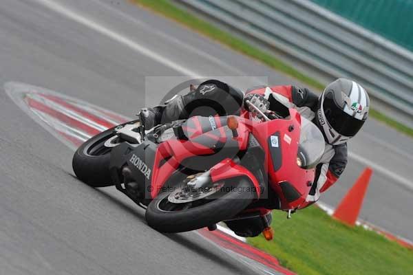 Motorcycle action photographs;Ty croes;anglesey;anglesey photographs;event digital images;eventdigitalimages;no limits trackday;peter wileman photography;trac mon;trackday;trackday digital images;trackday photos