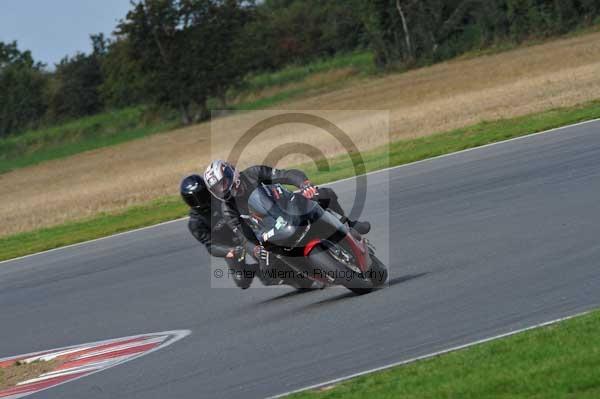 Motorcycle action photographs;Ty croes;anglesey;anglesey photographs;event digital images;eventdigitalimages;no limits trackday;peter wileman photography;trac mon;trackday;trackday digital images;trackday photos