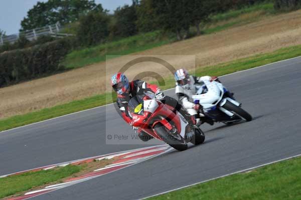 Motorcycle action photographs;Ty croes;anglesey;anglesey photographs;event digital images;eventdigitalimages;no limits trackday;peter wileman photography;trac mon;trackday;trackday digital images;trackday photos