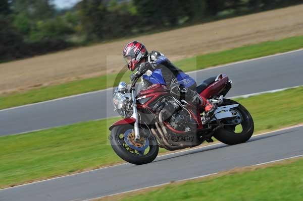 Motorcycle action photographs;Ty croes;anglesey;anglesey photographs;event digital images;eventdigitalimages;no limits trackday;peter wileman photography;trac mon;trackday;trackday digital images;trackday photos