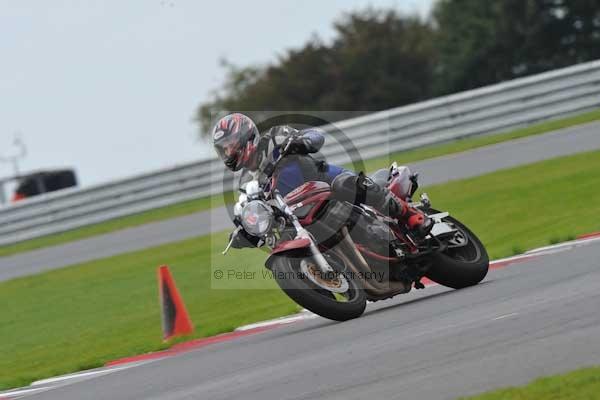Motorcycle action photographs;Ty croes;anglesey;anglesey photographs;event digital images;eventdigitalimages;no limits trackday;peter wileman photography;trac mon;trackday;trackday digital images;trackday photos