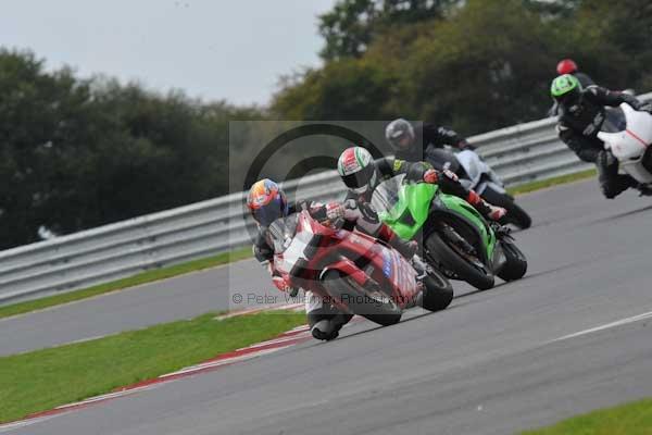 Motorcycle action photographs;Ty croes;anglesey;anglesey photographs;event digital images;eventdigitalimages;no limits trackday;peter wileman photography;trac mon;trackday;trackday digital images;trackday photos