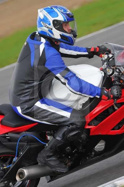 Motorcycle action photographs;Ty croes;anglesey;anglesey photographs;event digital images;eventdigitalimages;no limits trackday;peter wileman photography;trac mon;trackday;trackday digital images;trackday photos