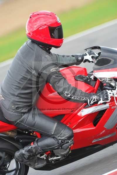 Motorcycle action photographs;Ty croes;anglesey;anglesey photographs;event digital images;eventdigitalimages;no limits trackday;peter wileman photography;trac mon;trackday;trackday digital images;trackday photos