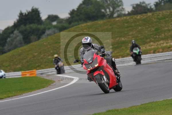 Motorcycle action photographs;Ty croes;anglesey;anglesey photographs;event digital images;eventdigitalimages;no limits trackday;peter wileman photography;trac mon;trackday;trackday digital images;trackday photos