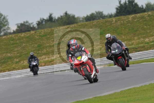 Motorcycle action photographs;Ty croes;anglesey;anglesey photographs;event digital images;eventdigitalimages;no limits trackday;peter wileman photography;trac mon;trackday;trackday digital images;trackday photos