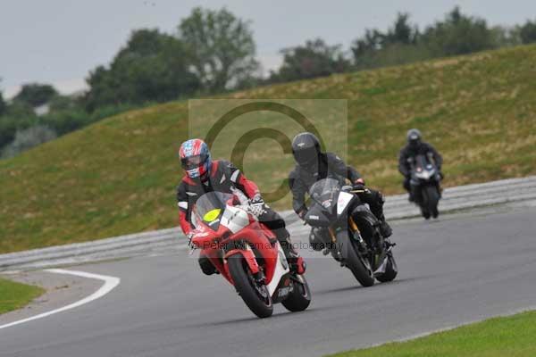 Motorcycle action photographs;Ty croes;anglesey;anglesey photographs;event digital images;eventdigitalimages;no limits trackday;peter wileman photography;trac mon;trackday;trackday digital images;trackday photos