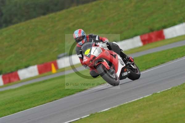 Motorcycle action photographs;Ty croes;anglesey;anglesey photographs;event digital images;eventdigitalimages;no limits trackday;peter wileman photography;trac mon;trackday;trackday digital images;trackday photos