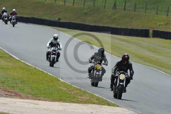 anglesey;brands hatch;cadwell park;croft;donington park;enduro digital images;event digital images;eventdigitalimages;mallory;no limits;oulton park;peter wileman photography;racing digital images;silverstone;snetterton;trackday digital images;trackday photos;vmcc banbury run;welsh 2 day enduro