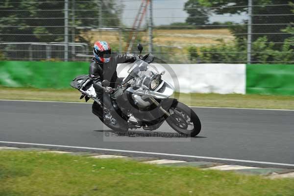 anglesey;brands hatch;cadwell park;croft;donington park;enduro digital images;event digital images;eventdigitalimages;mallory;no limits;oulton park;peter wileman photography;racing digital images;silverstone;snetterton;trackday digital images;trackday photos;vmcc banbury run;welsh 2 day enduro