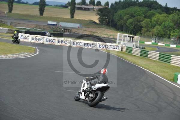 anglesey;brands hatch;cadwell park;croft;digital images;donington park;enduro;enduro digital images;event;event digital images;eventdigitalimages;mallory park;no limits;oulton park;peter wileman photography;racing;racing digital images;silverstone;snetterton;trackday;trackday digital images;trackday photos;vintage;vmcc banbury run;welsh 2 day enduro
