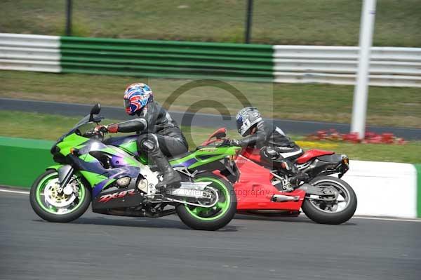 anglesey;brands hatch;cadwell park;croft;digital images;donington park;enduro;enduro digital images;event;event digital images;eventdigitalimages;mallory park;no limits;oulton park;peter wileman photography;racing;racing digital images;silverstone;snetterton;trackday;trackday digital images;trackday photos;vintage;vmcc banbury run;welsh 2 day enduro
