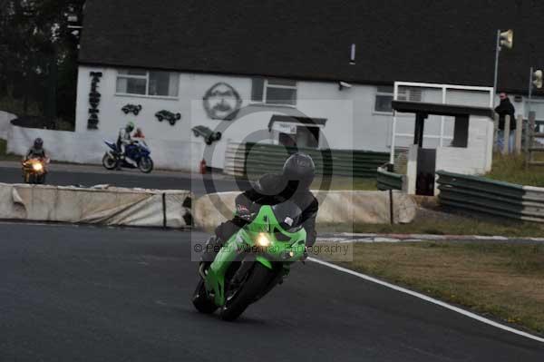 anglesey;brands hatch;cadwell park;croft;donington park;enduro digital images;event digital images;eventdigitalimages;mallory;no limits;oulton park;peter wileman photography;racing digital images;silverstone;snetterton;trackday digital images;trackday photos;vmcc banbury run