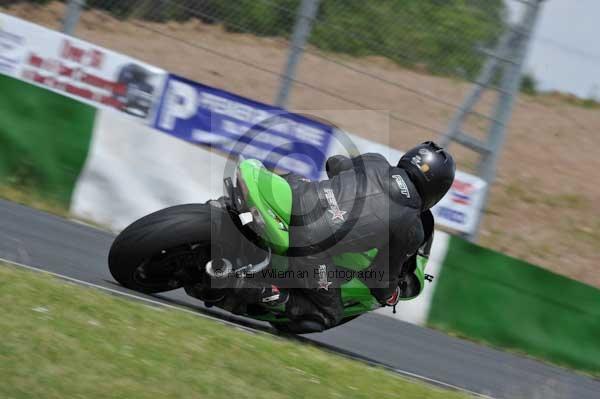 anglesey;brands hatch;cadwell park;croft;donington park;enduro digital images;event digital images;eventdigitalimages;mallory;no limits;oulton park;peter wileman photography;racing digital images;silverstone;snetterton;trackday digital images;trackday photos;vmcc banbury run