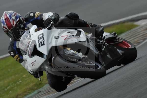 anglesey;brands hatch;cadwell park;croft;donington park;enduro digital images;event digital images;eventdigitalimages;mallory;no limits;oulton park;peter wileman photography;racing digital images;silverstone;snetterton;trackday digital images;trackday photos;vmcc banbury run