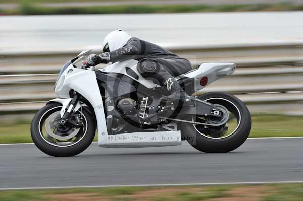 anglesey;brands hatch;cadwell park;croft;donington park;enduro digital images;event digital images;eventdigitalimages;mallory;no limits;oulton park;peter wileman photography;racing digital images;silverstone;snetterton;trackday digital images;trackday photos;vmcc banbury run