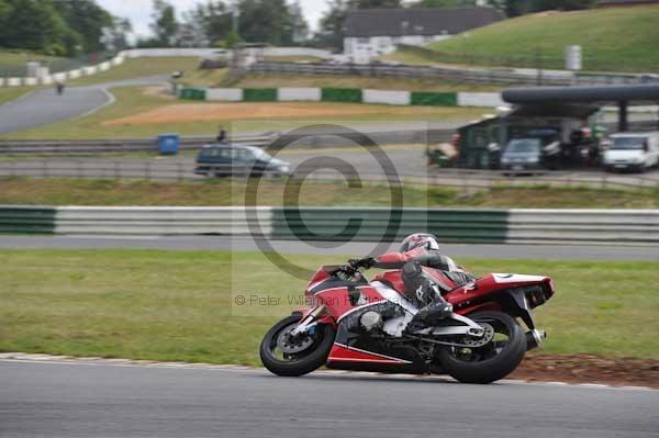 anglesey;brands hatch;cadwell park;croft;donington park;enduro digital images;event digital images;eventdigitalimages;mallory;no limits;oulton park;peter wileman photography;racing digital images;silverstone;snetterton;trackday digital images;trackday photos;vmcc banbury run