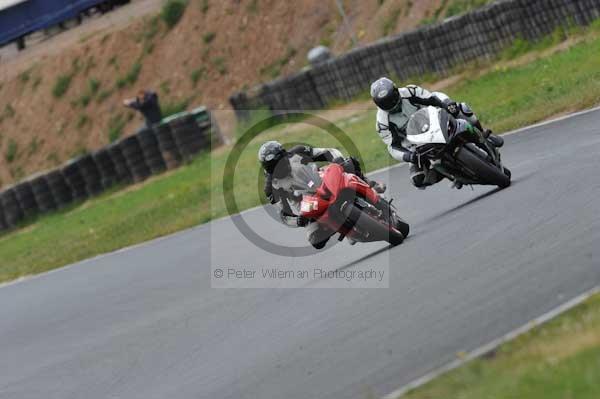 anglesey;brands hatch;cadwell park;croft;donington park;enduro digital images;event digital images;eventdigitalimages;mallory;no limits;oulton park;peter wileman photography;racing digital images;silverstone;snetterton;trackday digital images;trackday photos;vmcc banbury run