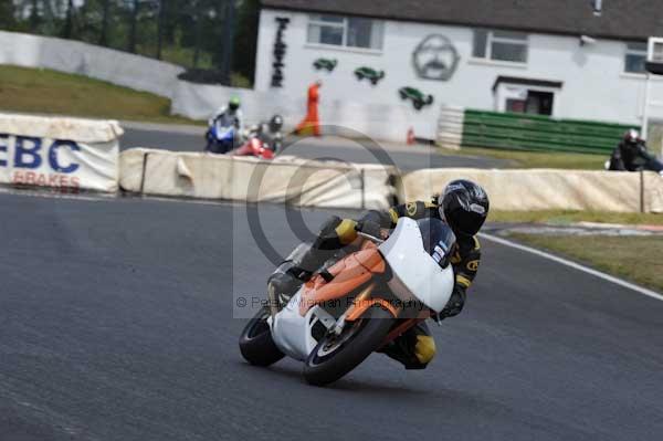anglesey;brands hatch;cadwell park;croft;donington park;enduro digital images;event digital images;eventdigitalimages;mallory;no limits;oulton park;peter wileman photography;racing digital images;silverstone;snetterton;trackday digital images;trackday photos;vmcc banbury run