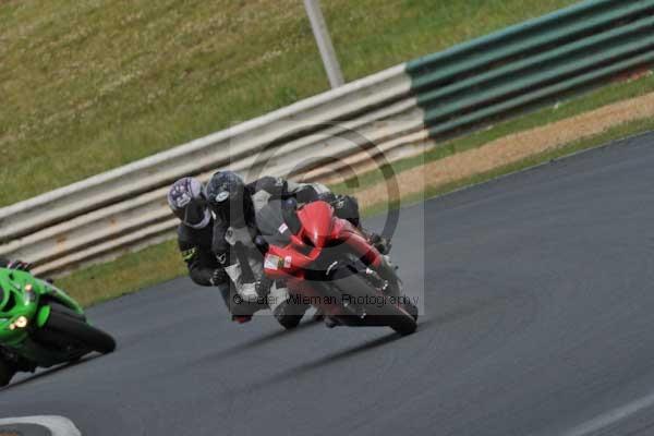 anglesey;brands hatch;cadwell park;croft;donington park;enduro digital images;event digital images;eventdigitalimages;mallory;no limits;oulton park;peter wileman photography;racing digital images;silverstone;snetterton;trackday digital images;trackday photos;vmcc banbury run