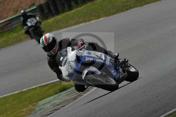 anglesey;brands hatch;cadwell park;croft;donington park;enduro digital images;event digital images;eventdigitalimages;mallory park;no limits;oulton park;peter wileman photography;racing digital images;silverstone;snetterton;trackday digital images;trackday photos;vmcc banbury run;welsh 2 day enduro