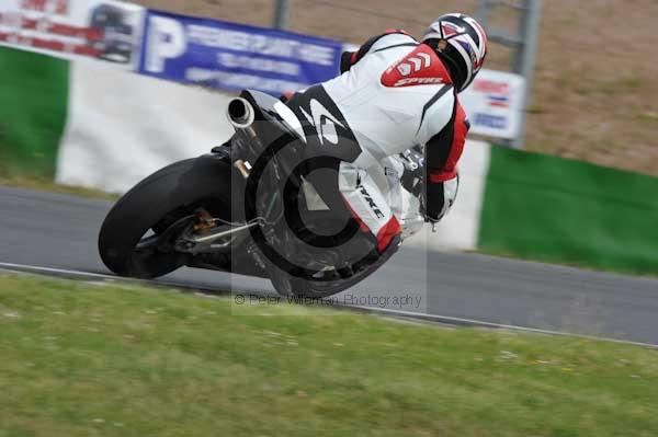 anglesey;brands hatch;cadwell park;croft;donington park;enduro digital images;event digital images;eventdigitalimages;mallory park;no limits;oulton park;peter wileman photography;racing digital images;silverstone;snetterton;trackday digital images;trackday photos;vmcc banbury run;welsh 2 day enduro