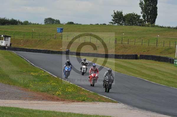 anglesey;brands hatch;cadwell park;croft;donington park;enduro digital images;event digital images;eventdigitalimages;mallory;no limits;oulton park;peter wileman photography;racing digital images;silverstone;snetterton;trackday digital images;trackday photos;vmcc banbury run