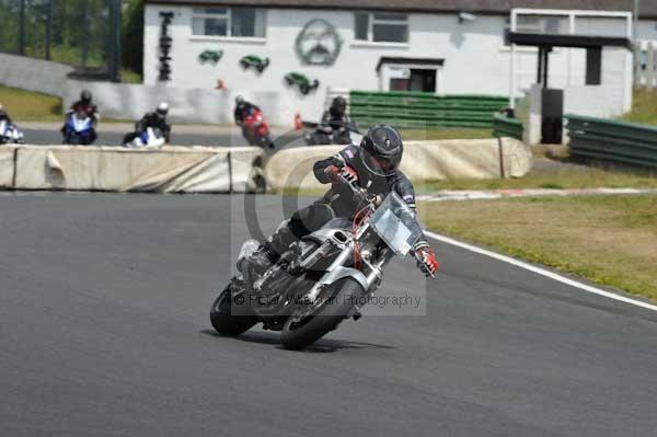 anglesey;brands hatch;cadwell park;croft;donington park;enduro digital images;event digital images;eventdigitalimages;mallory;no limits;oulton park;peter wileman photography;racing digital images;silverstone;snetterton;trackday digital images;trackday photos;vmcc banbury run