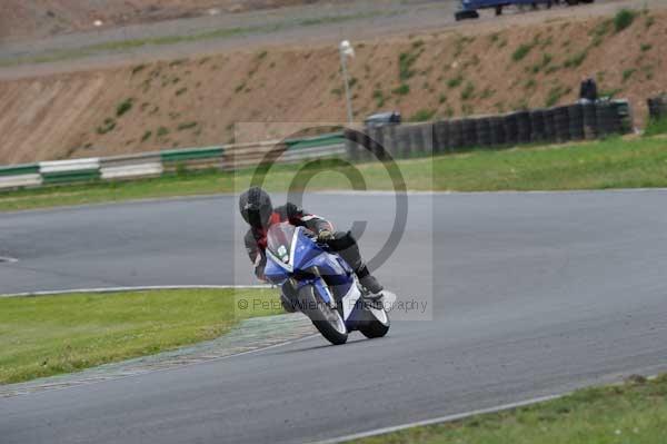 anglesey;brands hatch;cadwell park;croft;donington park;enduro digital images;event digital images;eventdigitalimages;mallory;no limits;oulton park;peter wileman photography;racing digital images;silverstone;snetterton;trackday digital images;trackday photos;vmcc banbury run