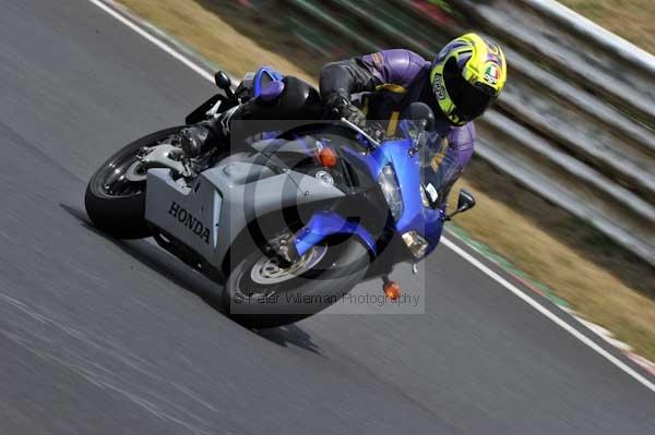 anglesey;brands hatch;cadwell park;croft;donington park;enduro digital images;event digital images;eventdigitalimages;mallory;no limits;oulton park;peter wileman photography;racing digital images;silverstone;snetterton;trackday digital images;trackday photos;vmcc banbury run