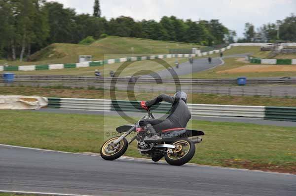 anglesey;brands hatch;cadwell park;croft;donington park;enduro digital images;event digital images;eventdigitalimages;mallory;no limits;oulton park;peter wileman photography;racing digital images;silverstone;snetterton;trackday digital images;trackday photos;vmcc banbury run
