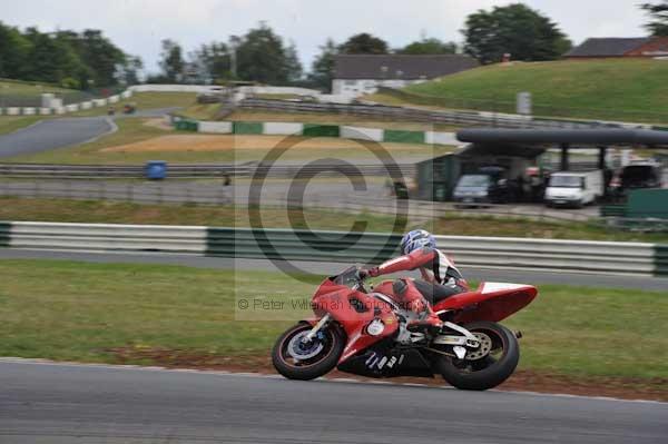 anglesey;brands hatch;cadwell park;croft;donington park;enduro digital images;event digital images;eventdigitalimages;mallory;no limits;oulton park;peter wileman photography;racing digital images;silverstone;snetterton;trackday digital images;trackday photos;vmcc banbury run