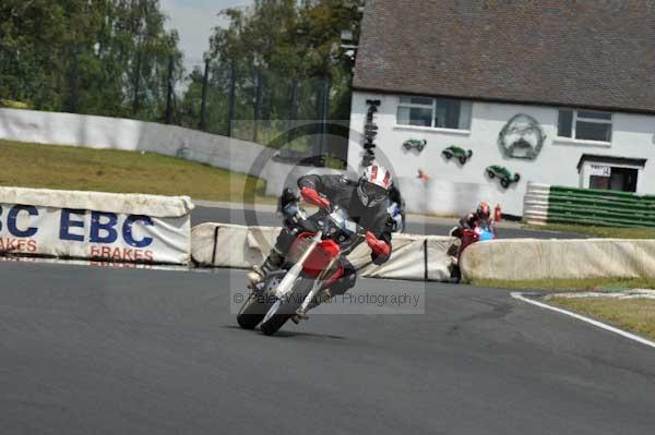 anglesey;brands hatch;cadwell park;croft;donington park;enduro digital images;event digital images;eventdigitalimages;mallory;no limits;oulton park;peter wileman photography;racing digital images;silverstone;snetterton;trackday digital images;trackday photos;vmcc banbury run