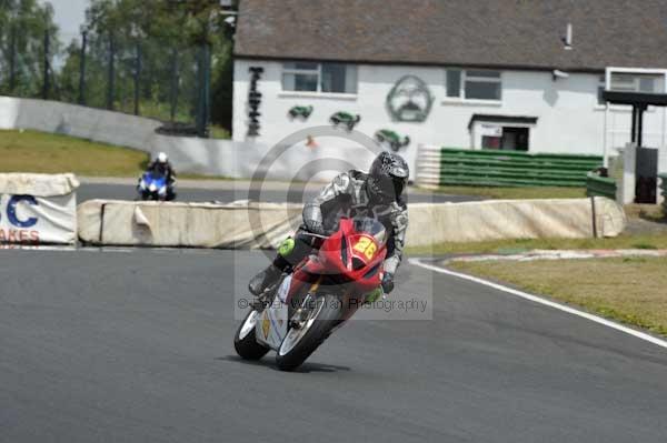 anglesey;brands hatch;cadwell park;croft;donington park;enduro digital images;event digital images;eventdigitalimages;mallory;no limits;oulton park;peter wileman photography;racing digital images;silverstone;snetterton;trackday digital images;trackday photos;vmcc banbury run