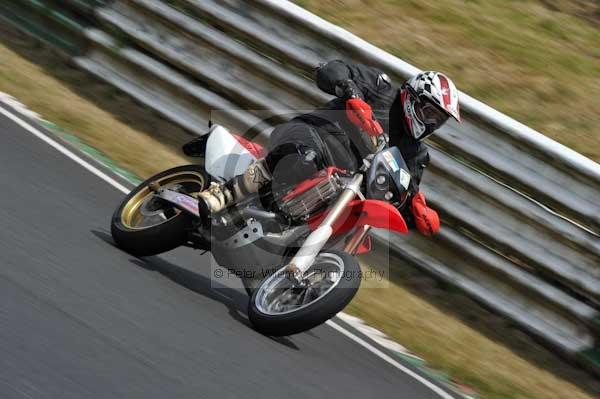 anglesey;brands hatch;cadwell park;croft;donington park;enduro digital images;event digital images;eventdigitalimages;mallory;no limits;oulton park;peter wileman photography;racing digital images;silverstone;snetterton;trackday digital images;trackday photos;vmcc banbury run